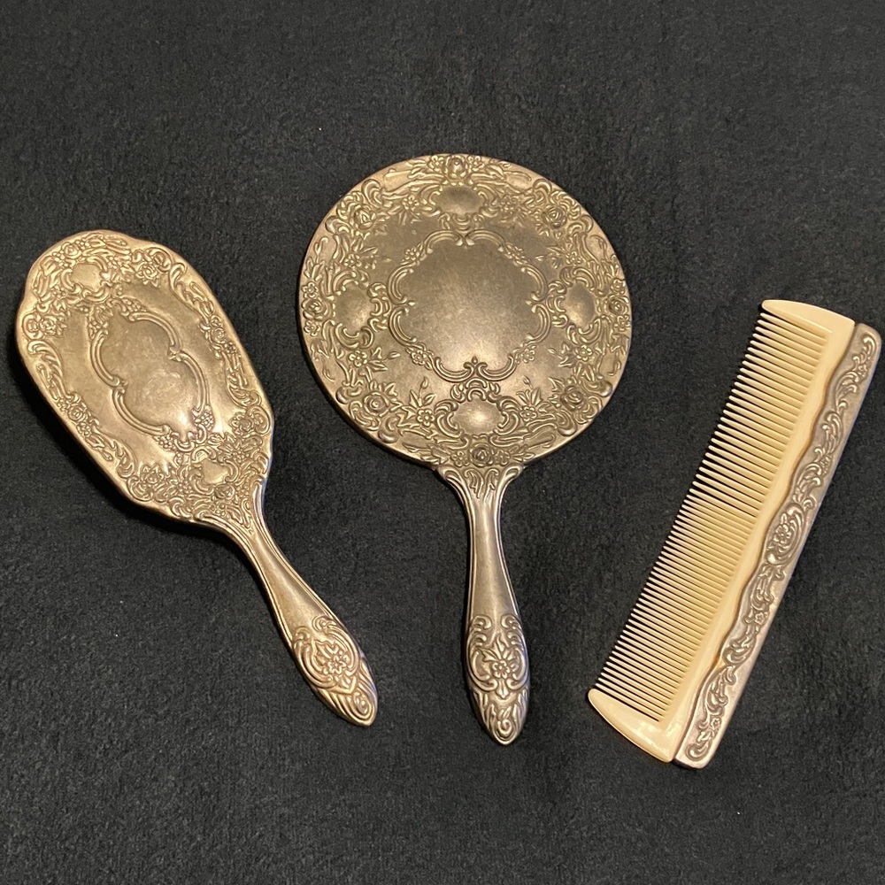 Vintage Elegant Silver Plated Vanity Set with Mirror, Brush, and Comb - Picture 2 of 6